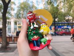 -m豆巧克力世界(上海世茂广场店)