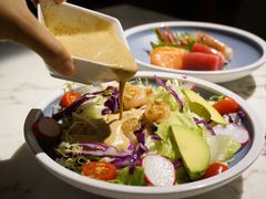 牛油果大虾沙拉-JUKEBOX玖部音乐餐厅(华侨城店)