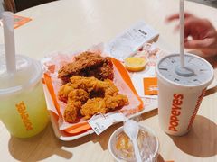 -Popeyes炸鸡·汉堡·奶昔(五角场万达店)
