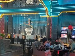 -屋有岛沉浸游戏旗舰店(中山公园店)
