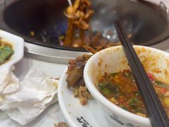 -鲁员外地锅鸡地锅鱼(古墩路店)
