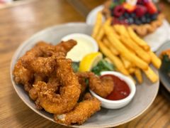 香炸鸡翅配薯条-Money Shops(愚园路店)