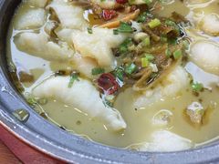 -周鱼小馆石锅酸菜鱼(活力汇店)