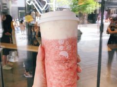 芝芝莓莓桃-喜茶(北京三里屯太古里店)