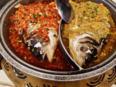 -阿瓦山寨·湘菜现炒·剁椒鱼头王(咸阳总店)