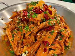 -张大师鸭爪爪特色干锅(南湖店)
