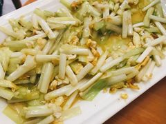 韭黄炒蛋-曾牛肉