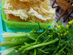 -周良天山牛杂城(天山路总店)