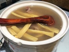 新加坡古法肉骨茶-滕记星发餐室·新加坡菜(巨鹿路店)
