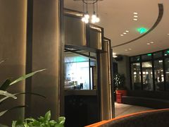 -WOLFGANG PUCK KITCHEN & BAR(迪士尼小镇店)