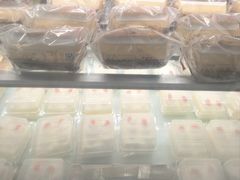 -红宝石·鲜奶小方·海派西点房(控江店)