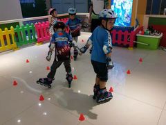 -阿布溜溜(同曦假日百货店)