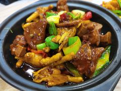 -江城燕子大排档(江汉路步行街店)