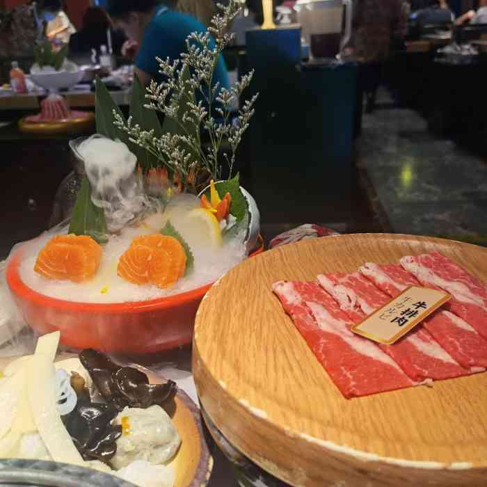 一绪に寿喜烧自助(印象城店)-"选的和牛畅吃套餐周末五点左右到的