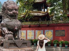 -峨眉山报国寺
