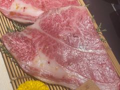 -山川小町·极番烧肉(新地假日广场店)