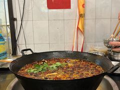 -鸿顺老铁锅美蛙鱼府(解放碑店)