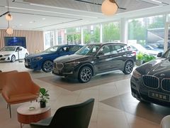-北京宝诚宝马4S店