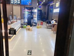 -鹏羽电竞馆(万盛东地铁站店)