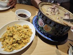 -关东小磨东北菜(上海长风大悦城店)