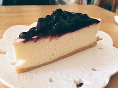 蓝莓芝士蛋糕-长颈鹿咖啡(大学路店)