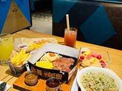 -菲滋意式餐厅(金华银泰城店)