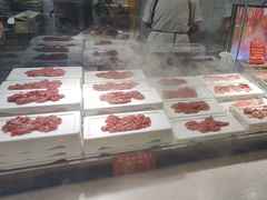 -四囍码头海鲜烧烤自助火锅(外滩南京东路悦荟广场店)