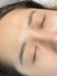 -一个差评成就的纹眉店