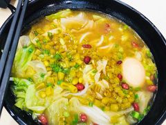酸豆角粉-龙记桂林米粉(财满街店)