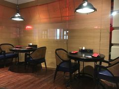 -沪小胖小龙虾(淮海中路旗舰店)