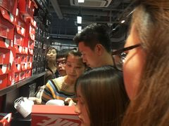 -NIKE上海青浦优选体验店