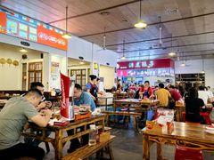 -冶建镜子·老南昌大排档·江西虾王(总店)