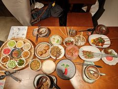 -包整·丝娃娃(一览甲秀楼风景店)