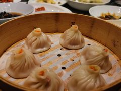 蟹粉小笼包-绿波廊(豫园店)