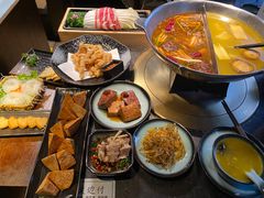 -湊湊火锅·茶憩(新中关购物中心店)