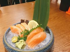 三文鱼刺身-魟阳日式料理(庆春店)