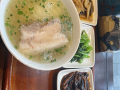 白汤焖肉面-苏面斋·本地传统苏式面馆