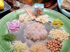 -得意咚瓜·顺德鱼生·冬瓜火锅(深圳首店)