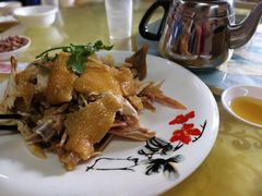 -年辉渔村·非遗传承餐厅(新丰江店)