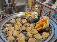 -围炉肉舍•炭烤活鳗•丹东海鲜烤肉(步行街店)