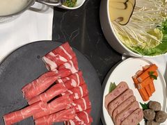 -红鼎豆捞·非遗鲍皇汤火锅(宝丰路店)