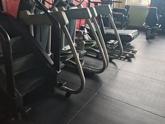 -英特健身俱乐部