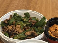 -雀蓝川菜(奥体广场店)