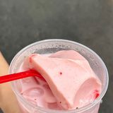 粉嘟嘟的！这一定是仙女喝的奶茶🍓