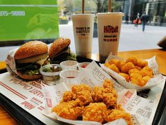 -The Habit Burger Grill 哈比特汉堡(复兴soho店)