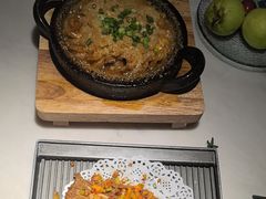 -小菜园新徽菜(镇江丹阳吾悦店)