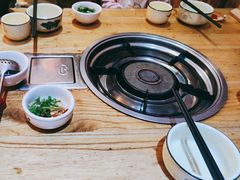 -阿婆情腊排骨火锅(金虹路店)