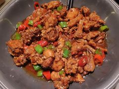 干锅蒜香鸡-刘胖子家常菜·蹄花焖藕(兴业店)