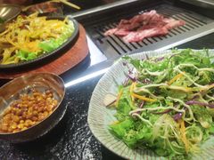-臻牛烤肉