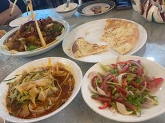 -汗腾格里·风味餐厅(新疆驻京办店)